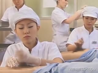 Japoneze infermiere slurping spermë jashtë i oversexed peter